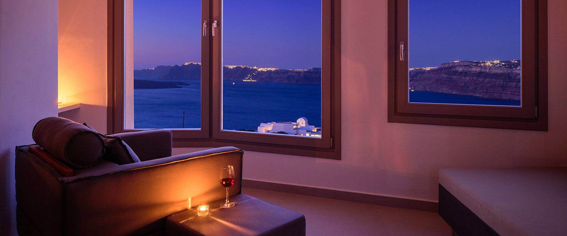 Panorama Suite with Heated Jacuzzi and Caldera View el